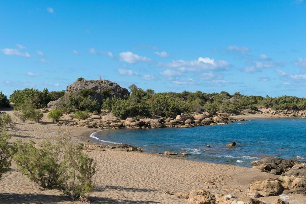 Cedar Bay Beachside Villas Палеохора Екстер'єр фото