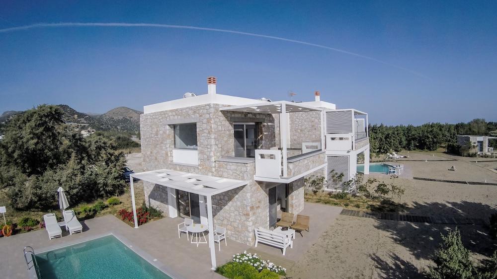 Cedar Bay Beachside Villas Палеохора Екстер'єр фото