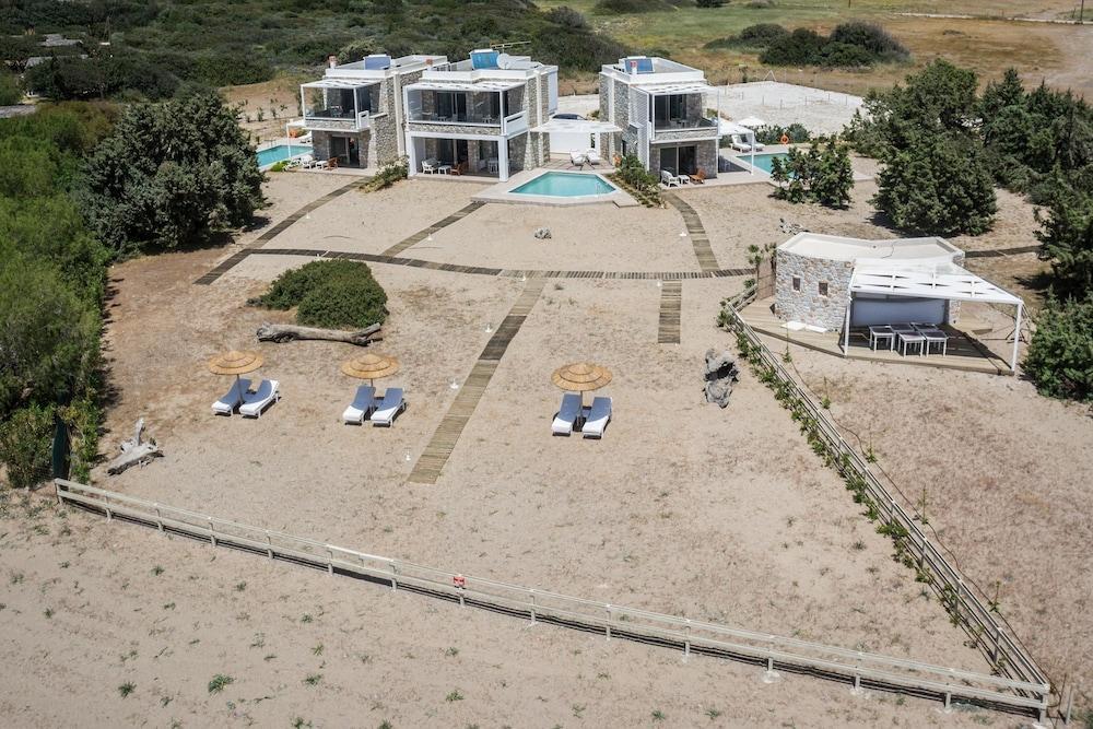 Cedar Bay Beachside Villas Палеохора Екстер'єр фото