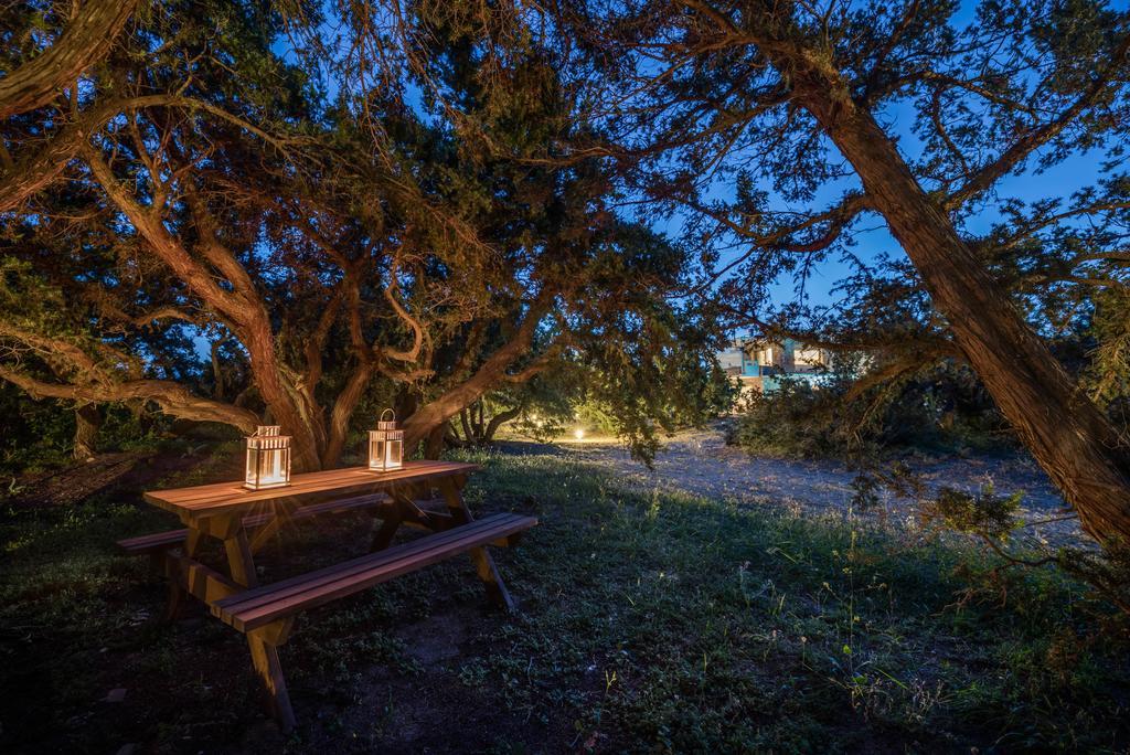 Cedar Bay Beachside Villas Палеохора Екстер'єр фото